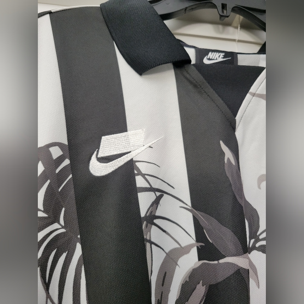 Nike t shirt - Picture 3 of 5